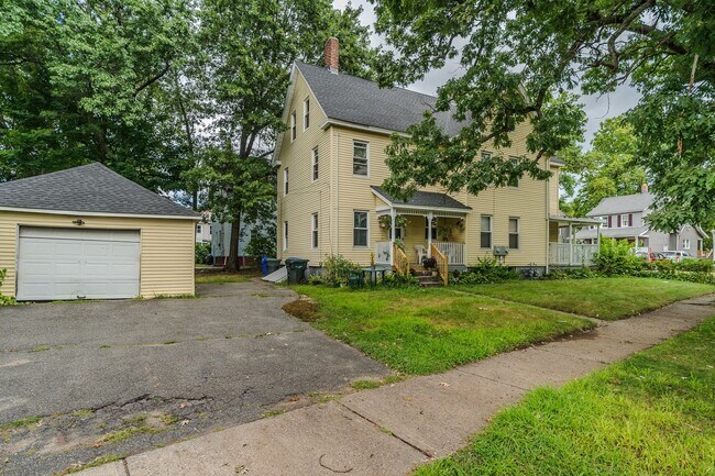 Building Photo - 108-110 Northampton Ave