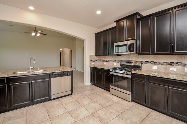 Building Photo - 2227 Leonetti Ln
