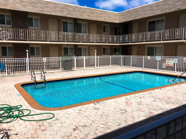 Building Photo - 1727 Liberty St