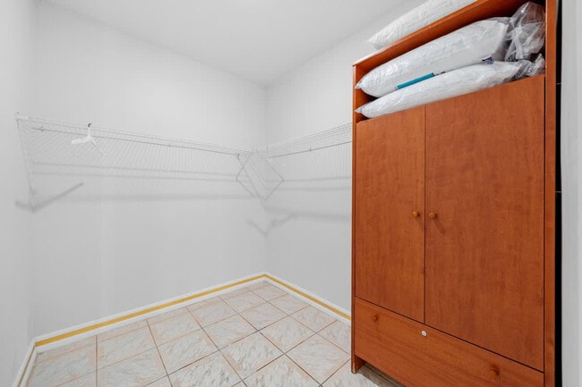 Building Photo - 1853 Penasco Rd