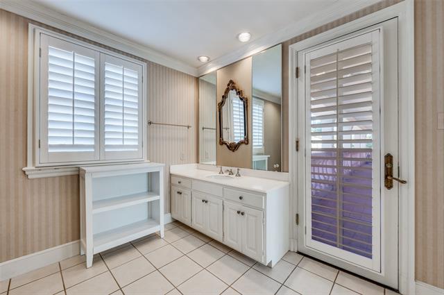 Building Photo - 4522 Westway Ave