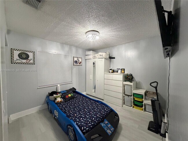 Building Photo - 6878 NW 173rd Dr