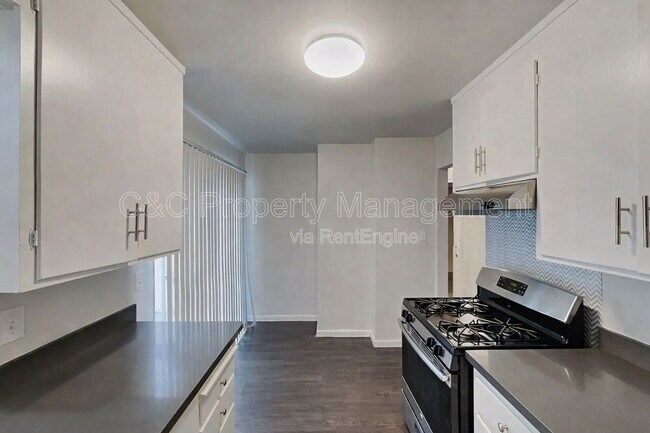 Building Photo - 22034 Arbor Ave