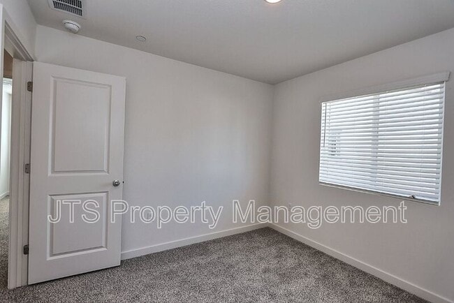 Building Photo - 8312 Whippersnapper Way