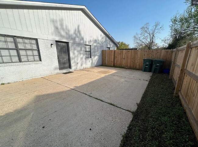 Building Photo - Downtown Foley Duplex now available