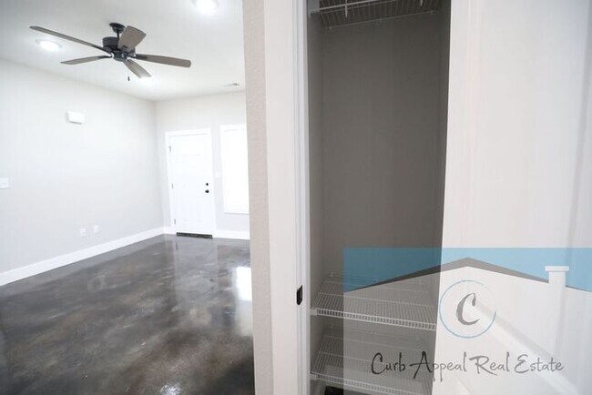 Building Photo - New construction 3 bed / 2 bath home - Bono