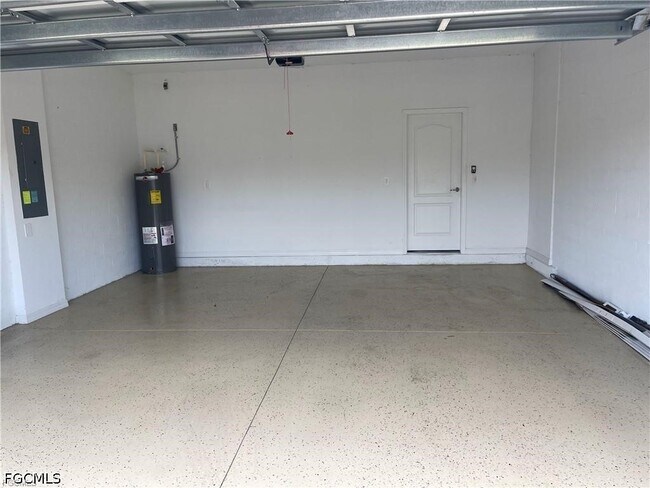 Building Photo - 14499 Cantabria Dr