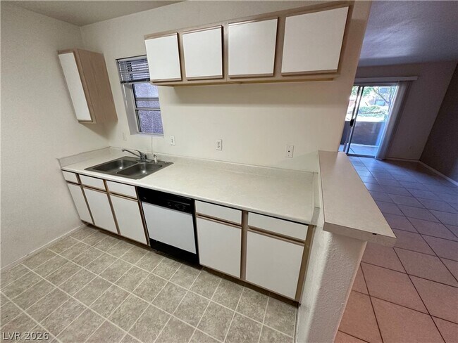 Building Photo - 2300 E Silverado Ranch Blvd