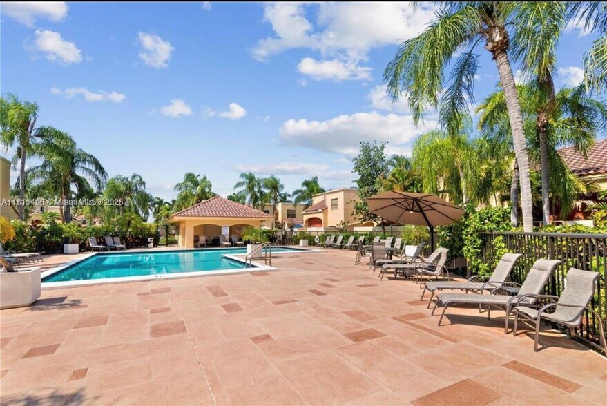Building Photo - 20903 Leeward Ct