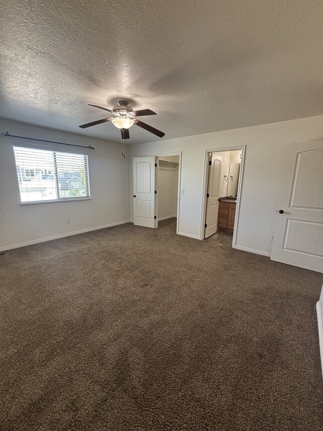 Building Photo - 3318 Quarter Mile Dr, Eagle Mountain, UT, ...