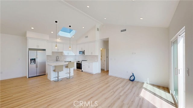 Building Photo - 363 Flower St
