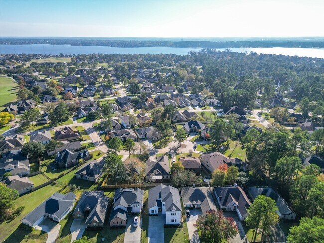 Building Photo - 75 Wick Willow Rd