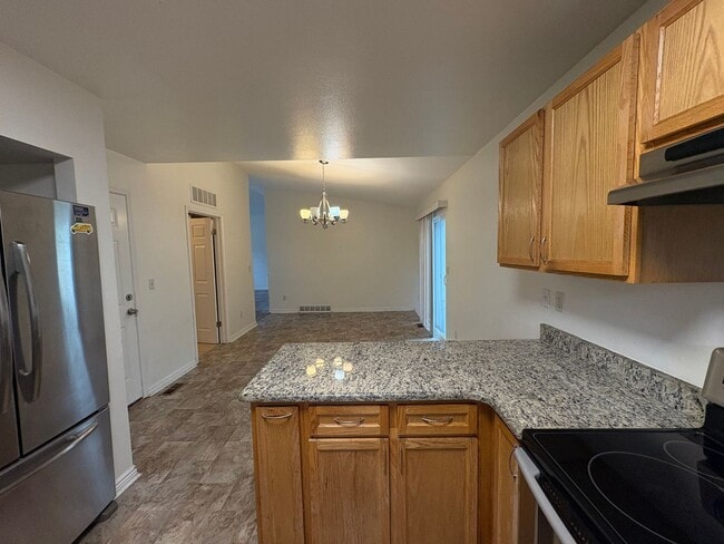 Building Photo - Amazing 1 Level Home in popular Southwest Location!