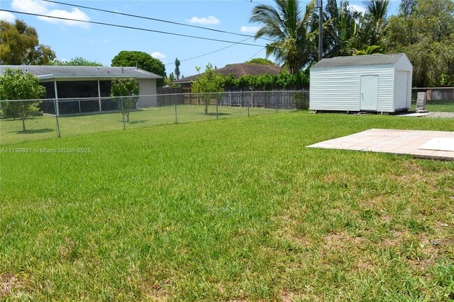 Building Photo - 6310 SW 92nd Ave