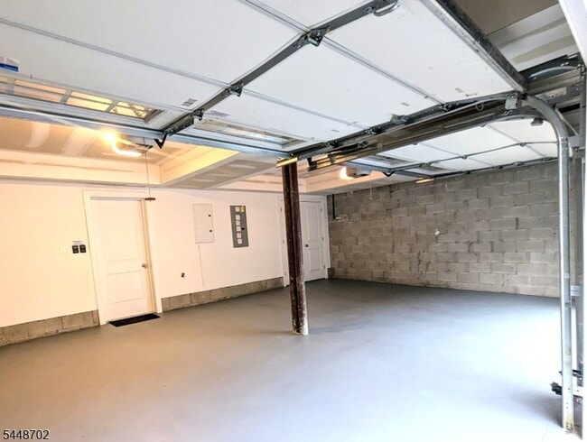 Building Photo - 5 A Foley Pl