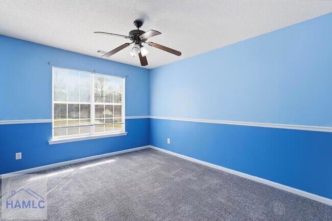 Building Photo - 22 Avocet Way