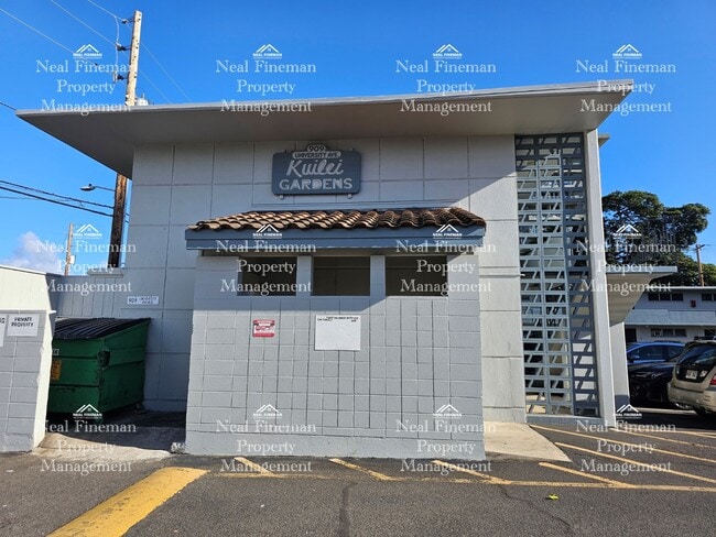 Building Photo - Studio/1 Bathroom Condo. 1 Assigned parking.