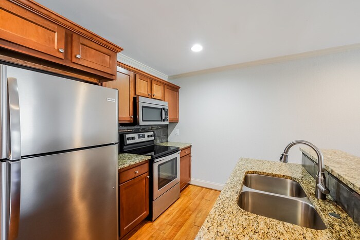 Building Photo - 5863 Brenda Dr