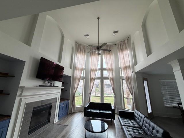 Building Photo - 109 Mindy Way