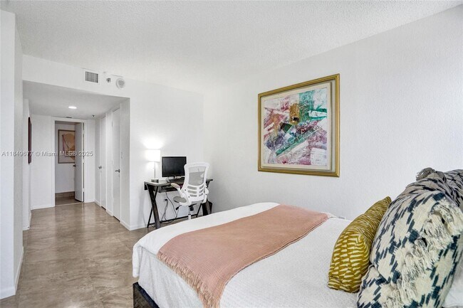 Building Photo - 1201 S Ocean Dr