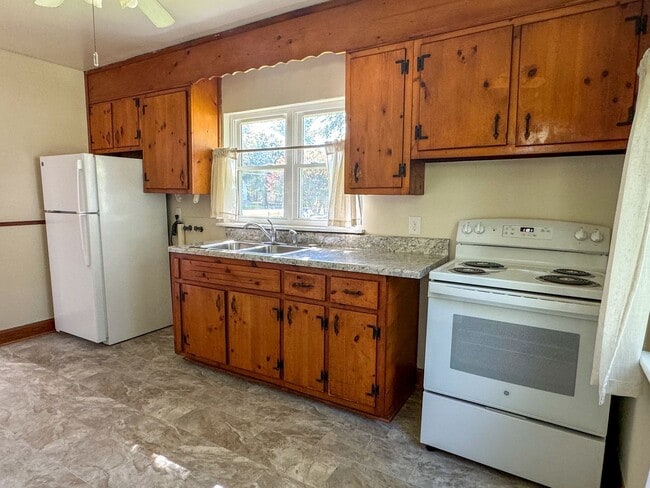 Building Photo - 2501 Atlantic St