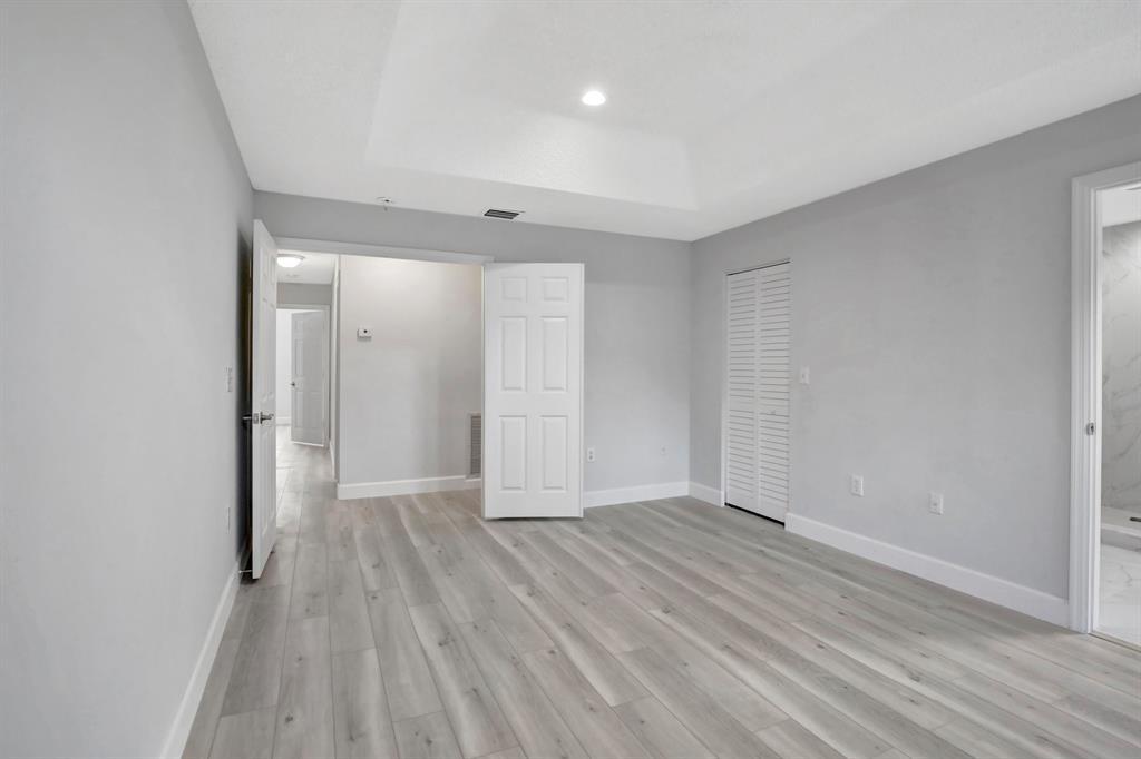 Building Photo - 5200 NW 66th Ave