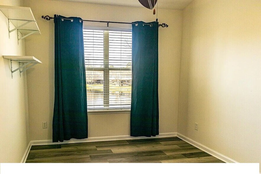 Building Photo - 5905 Rocky Mount Dr