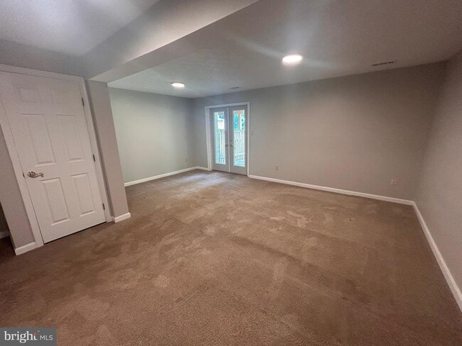 Building Photo - 1635 Elkwood Ct
