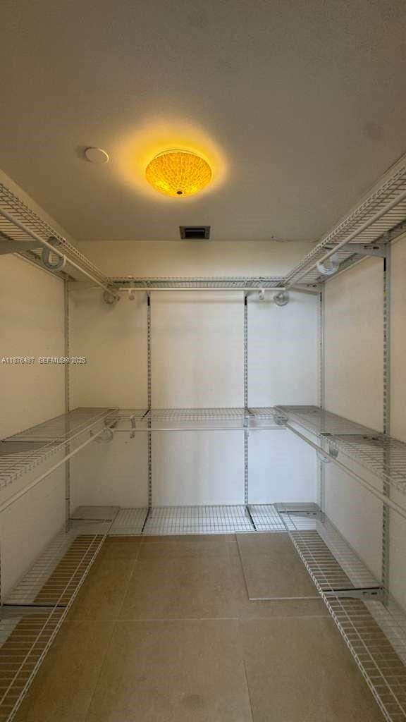 Building Photo - 11113 Biscayne Blvd