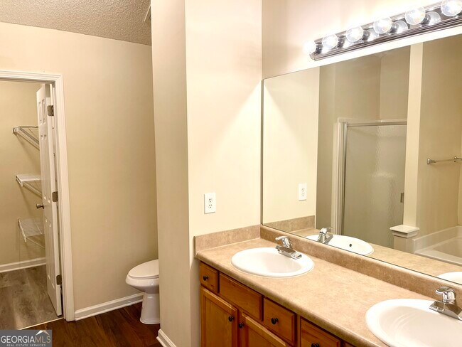 Building Photo - 29 Preserve Dr