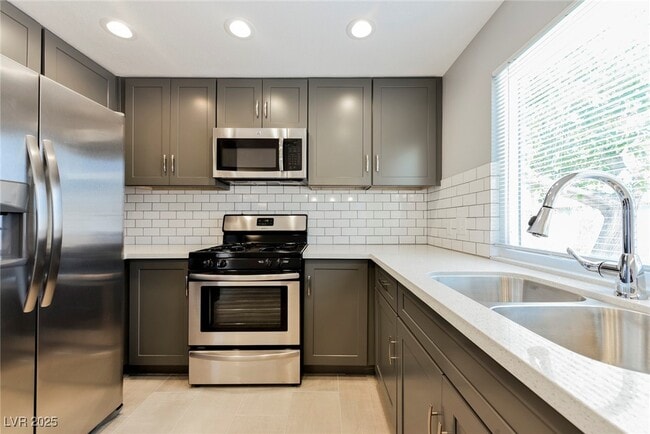 Building Photo - 3542 Bronco Rd