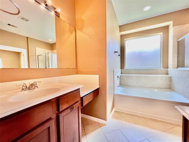 Building Photo - 835 E Tide Bay Cir