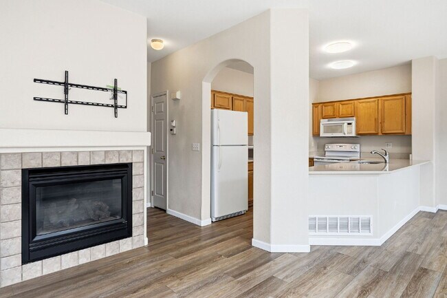 Building Photo - Welcome to this well-maintained 4-bedroom home in the heart of Thornton!