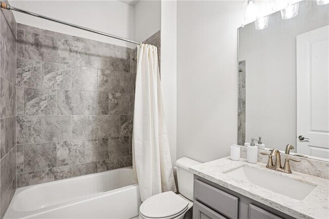 Building Photo - 4203 N Carver Dr