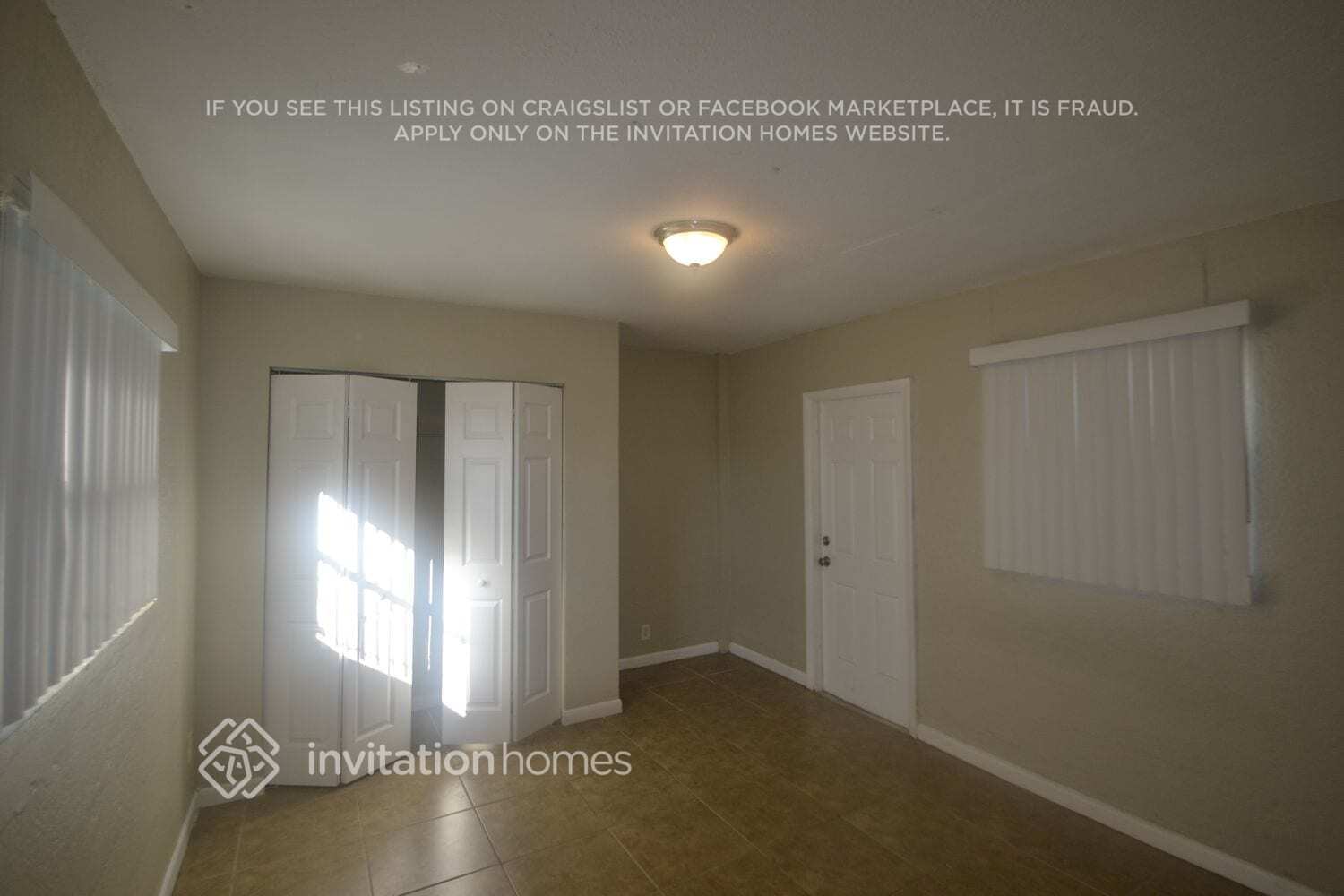 Building Photo - 2464 SW 8th St