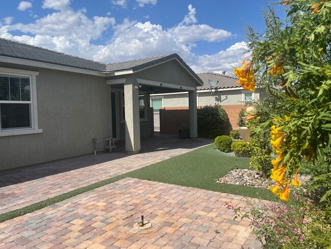 Building Photo - Beautiful Home in Inspirada Community