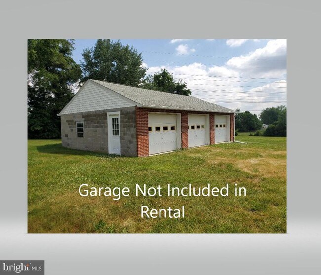 Building Photo - 326 Wellham Ave