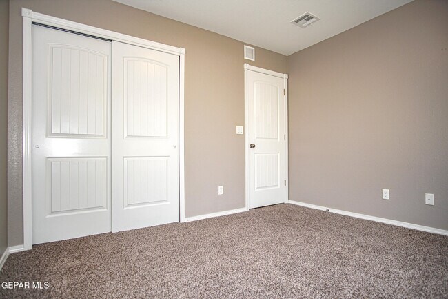 Building Photo - 14913 Tierra Isaiah Ave
