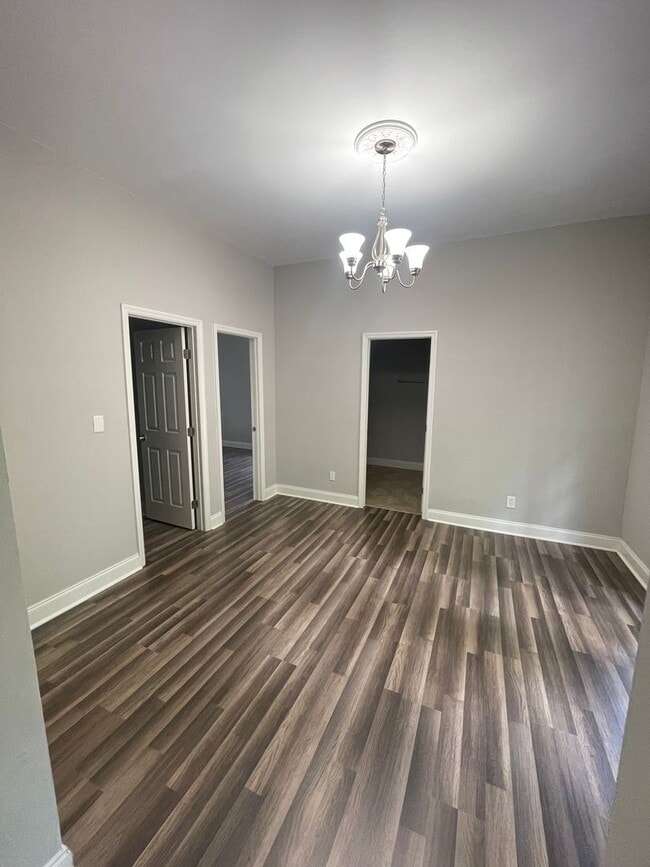 Building Photo - 419 Cumberland Dr