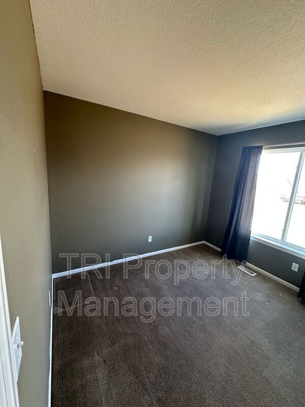 Building Photo - 122 Whitney Ct