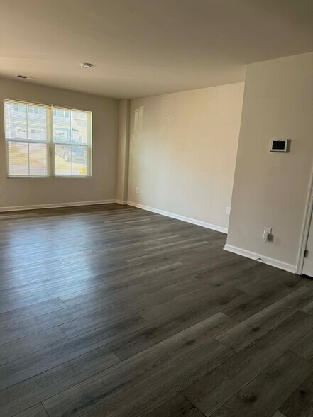 Building Photo - 417 Harmony Hill Trl