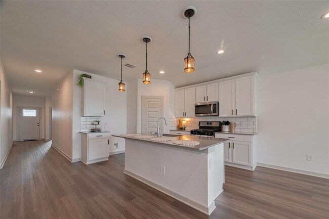 Building Photo - 14519 Sweetwater Dr