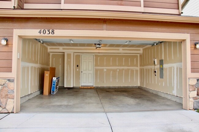 Building Photo - Well Cared For 3 bed/2.5 Bath Home in Security - Widefield