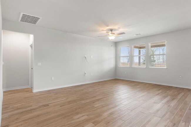 Building Photo - 1701 Jacey Way
