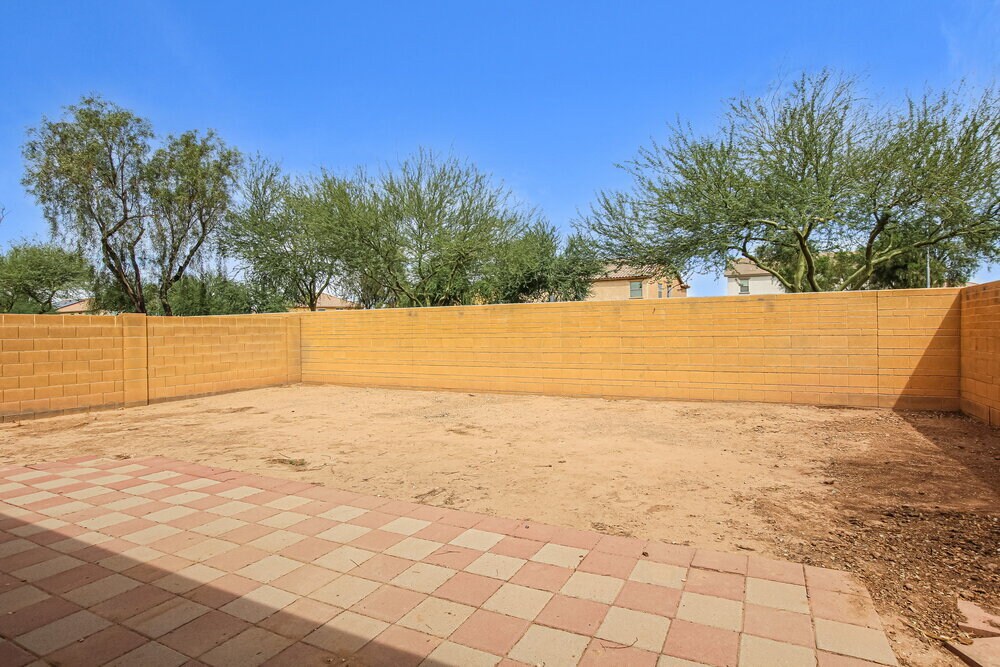 Building Photo - 5206 W Glass Ln
