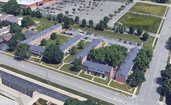 Building Photo - Orchard Ridge