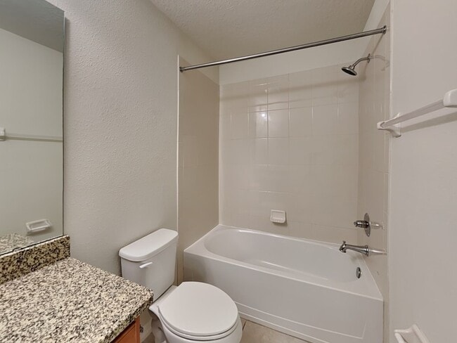 Building Photo - 7503 Aloma Pines Ct