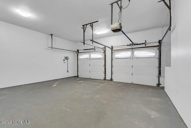 Building Photo - 19 Fieldstone Ln