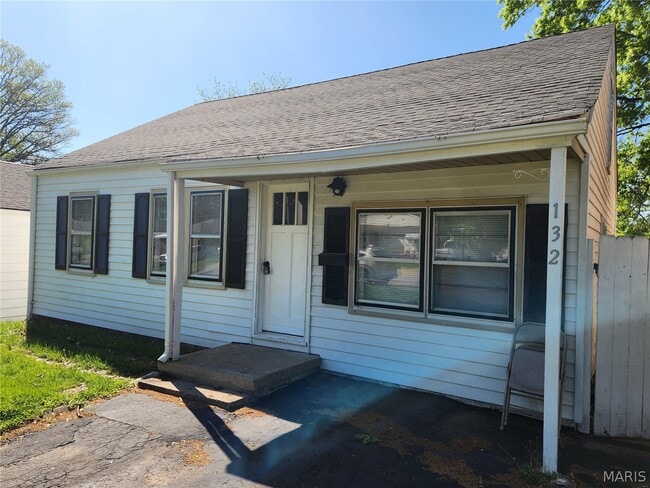 Building Photo - 132 Deane Ct