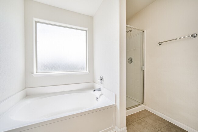 Building Photo - 21323 Slate Crossing Ln
